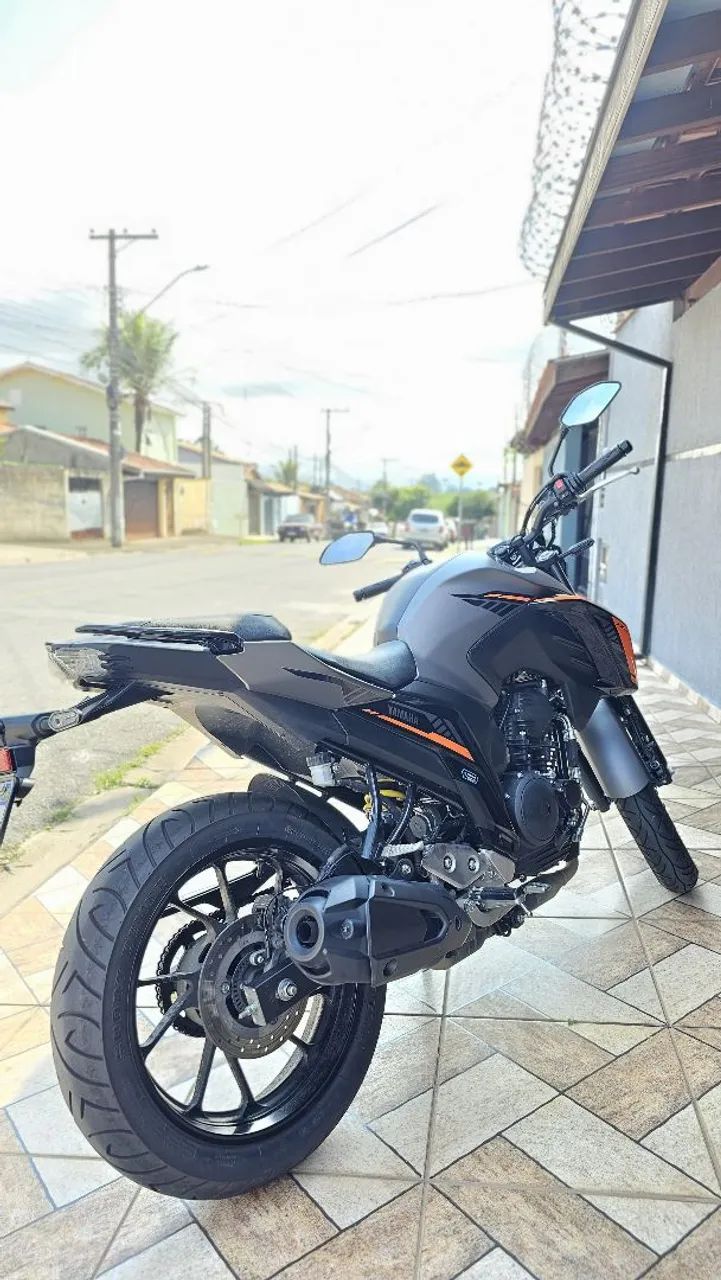 FZ25 Conected  - Foto 3