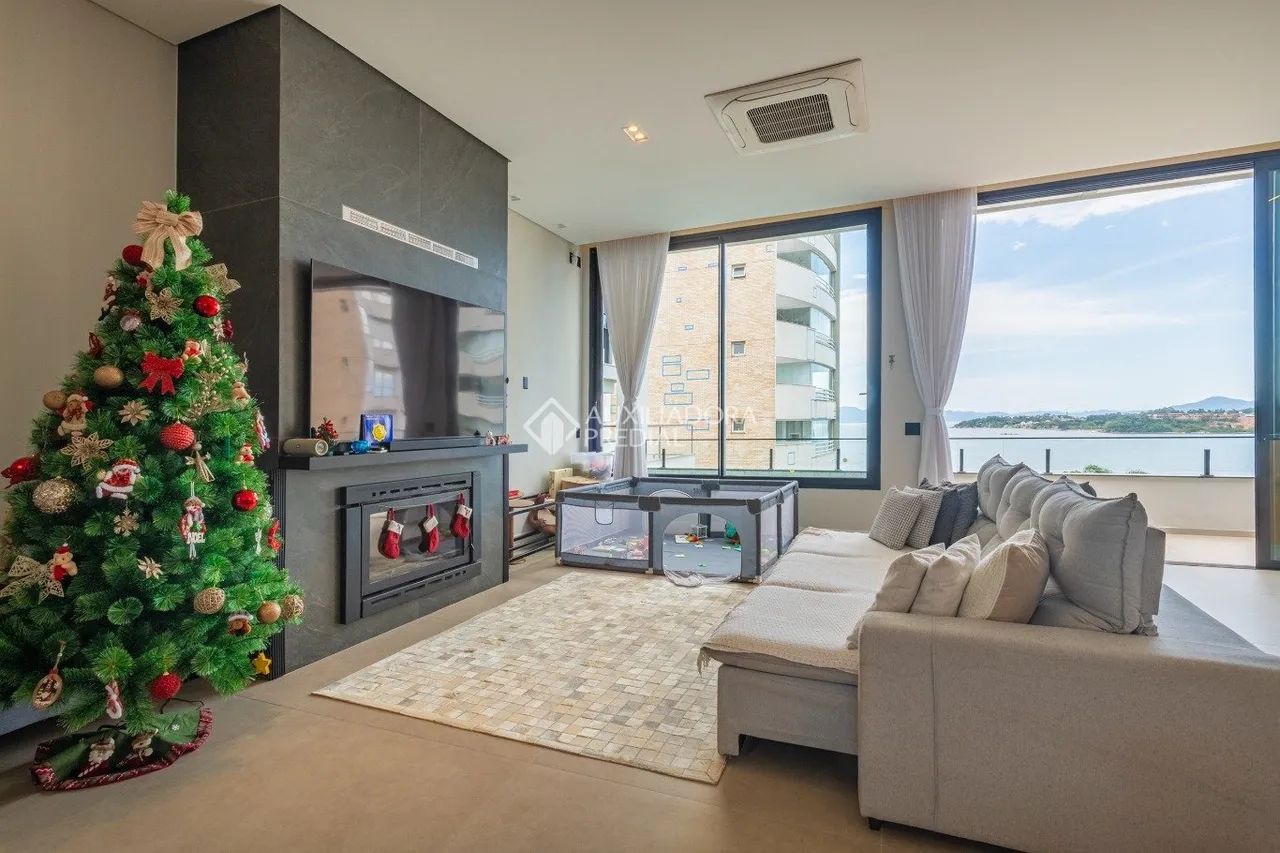 Casa com 3 suítes - João Paulo - Florianópolis/SC