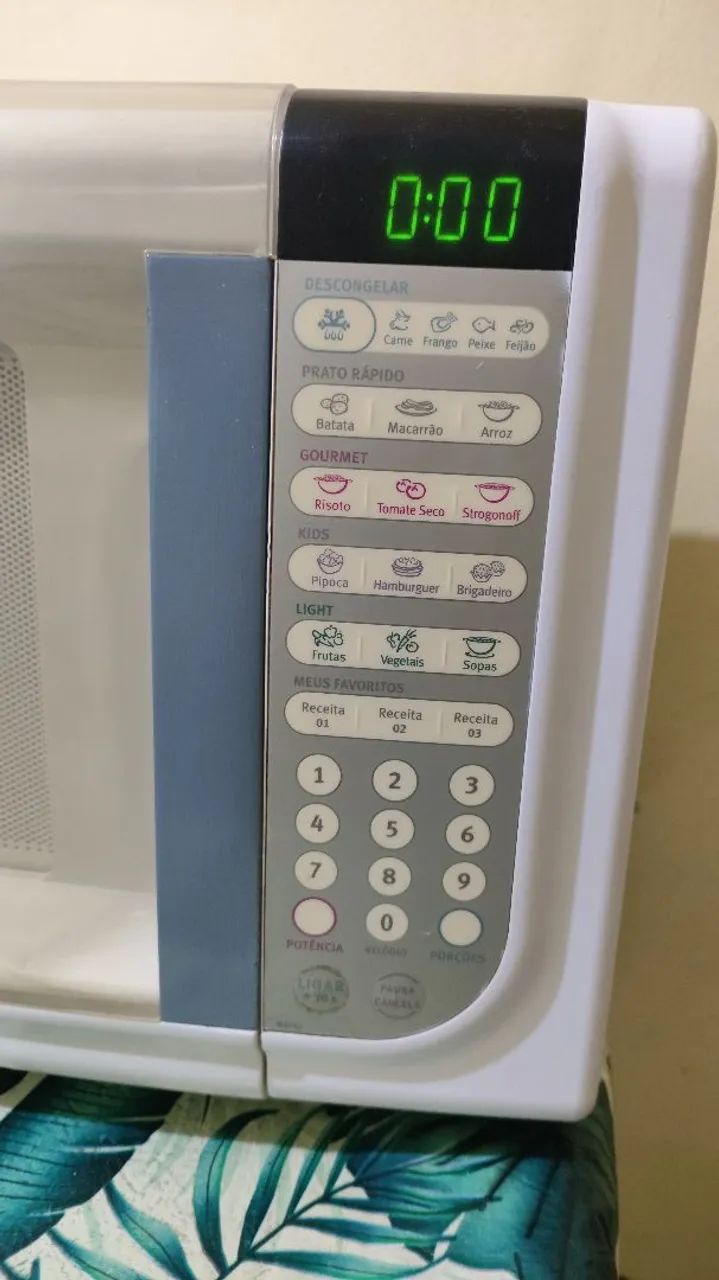 Microondas Electrolux 31 litros funcionando perfeitamente  - Foto 4