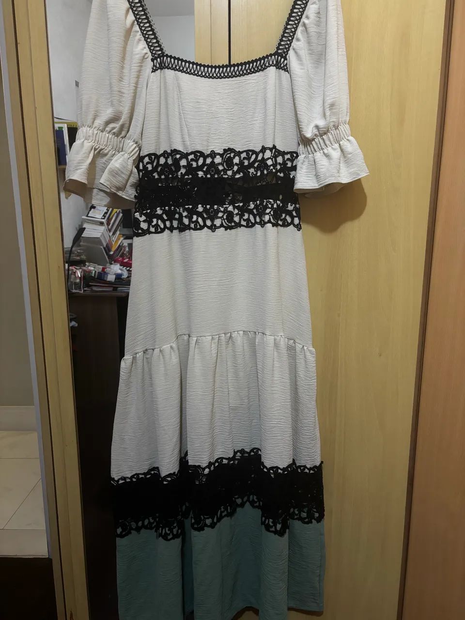 vestido longo feminino bege e verde, tam. g - Foto 2