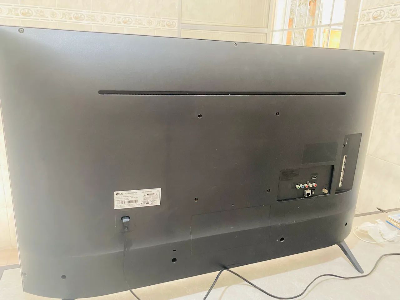 Tv LG 43 polegadas com defeito  - Foto 4