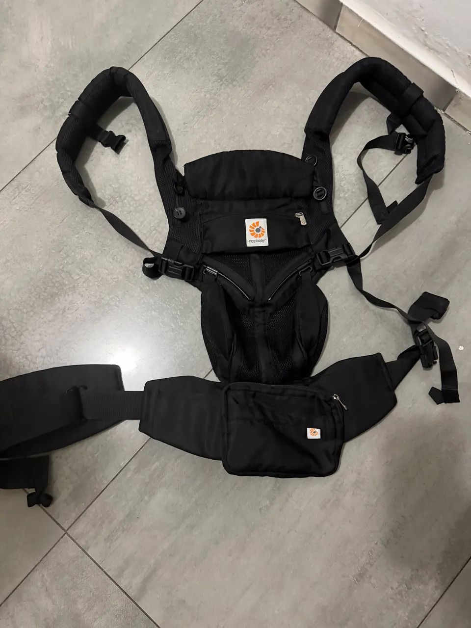 Canguru Ergobaby - Impecável + Caixa e Manual - Foto 4