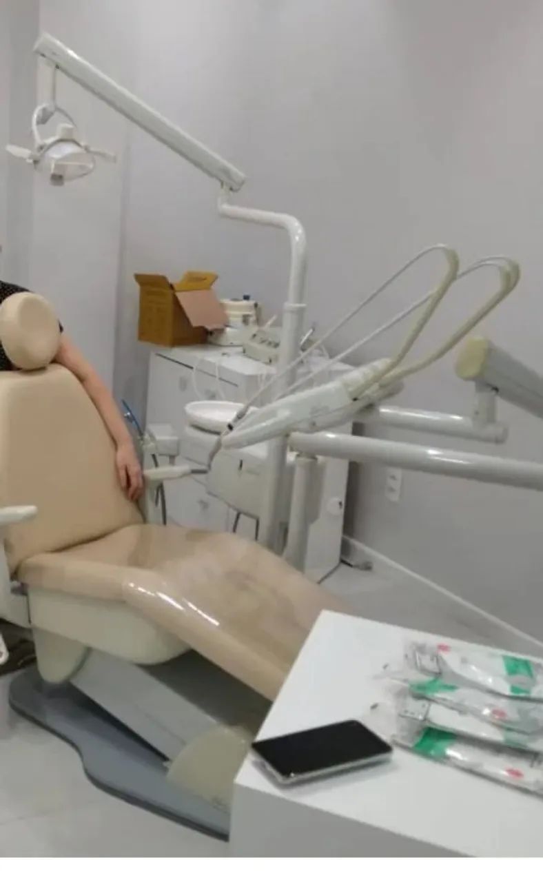 Cadeira odontológica usada 
