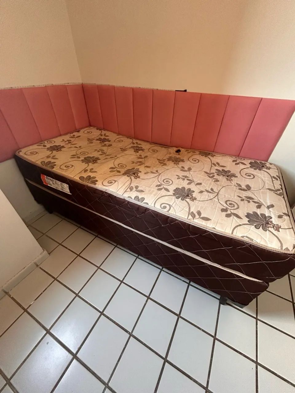 CAMA DE SOLTEIRO COM COLCHÃO - Foto 2