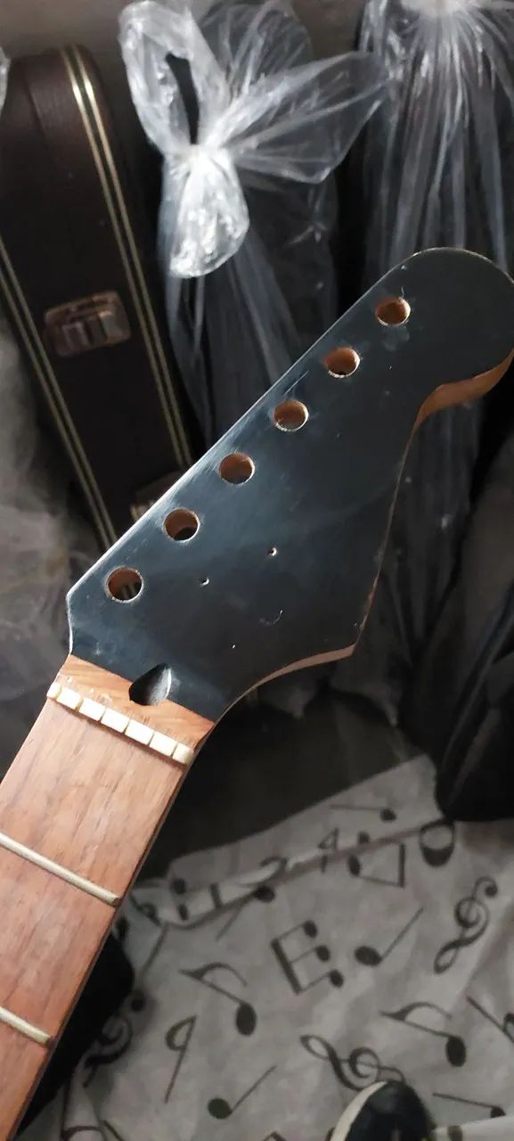 Guitarra Dolphin Antiga