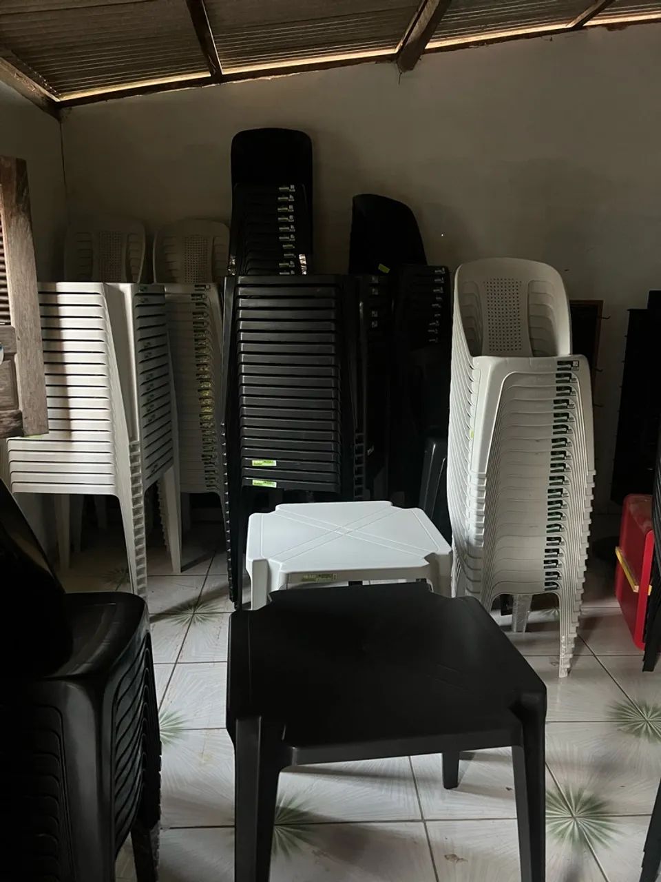 Mesas e cadeiras  - Foto 2