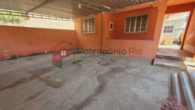 Vigário Geral - 02 Casas em grande terreno! - Foto 3