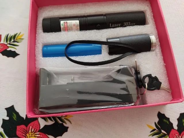 Super caneta laser pointer verde 98000mW kit completo. - Foto 2