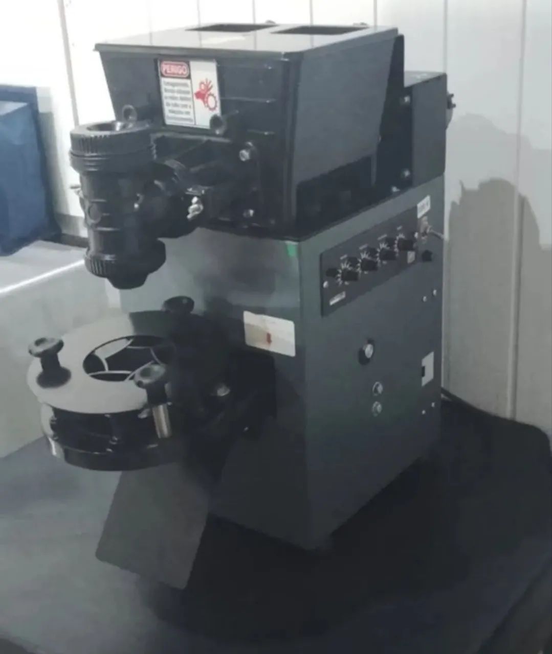 Maquina de salgados muito nova  - Foto 4