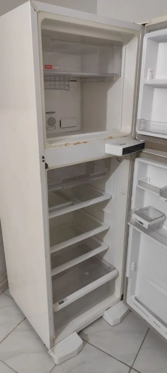 Geladeira( Brastemp 345 LT). - Foto 2