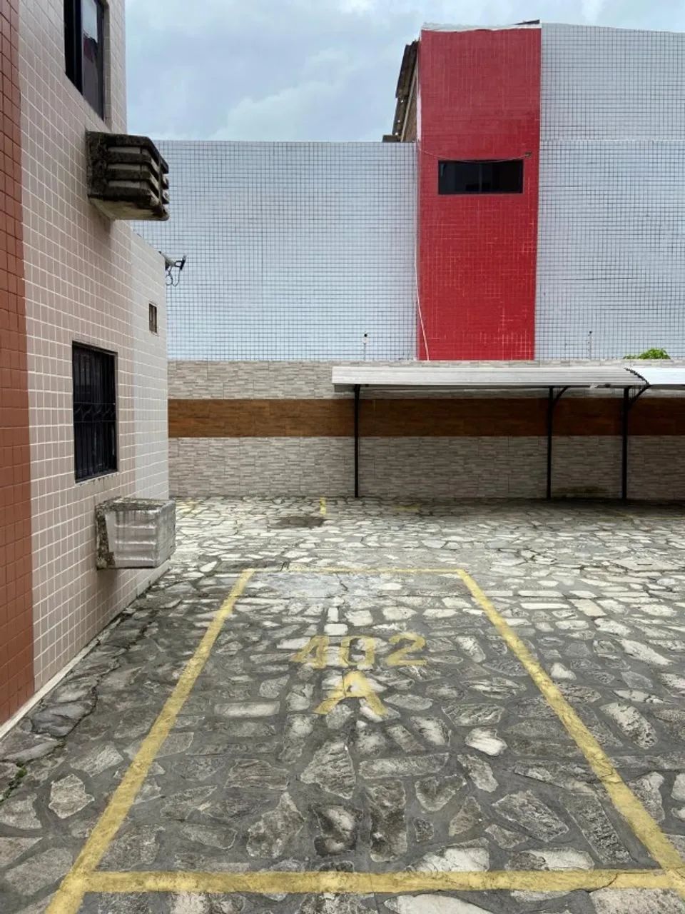 Apartamento nos Bancários 03 quartos, sendo 01 suíte. (Oportunidade) - Foto 4