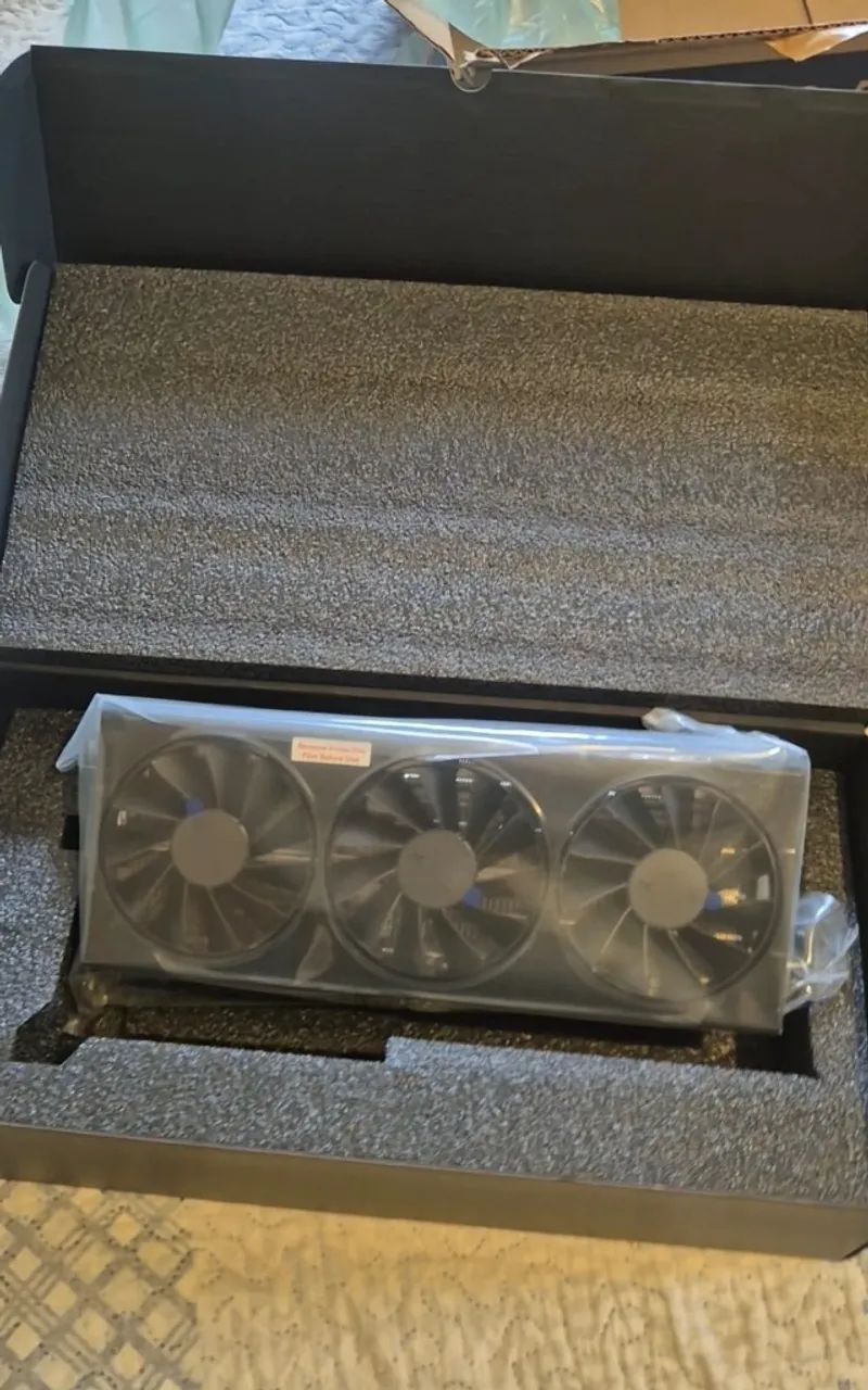 RX 9070XT 16gb - Foto 3