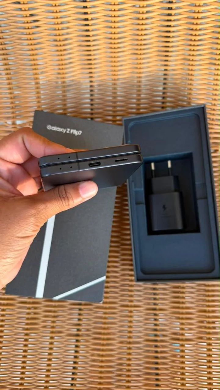 Z Flip 7 - Foto 4