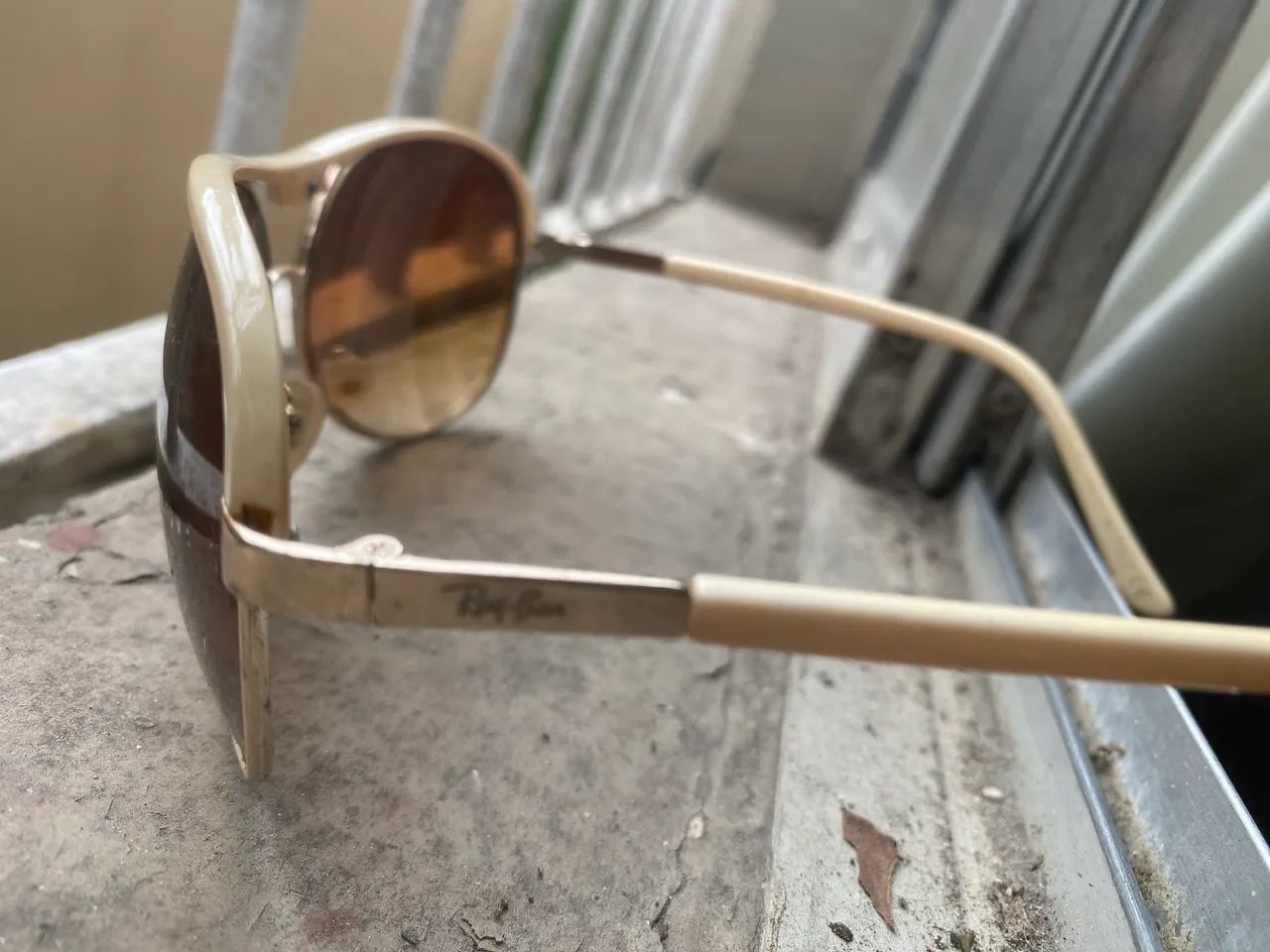 Óculos de Sol RAY BAN original lindo  - Foto 2