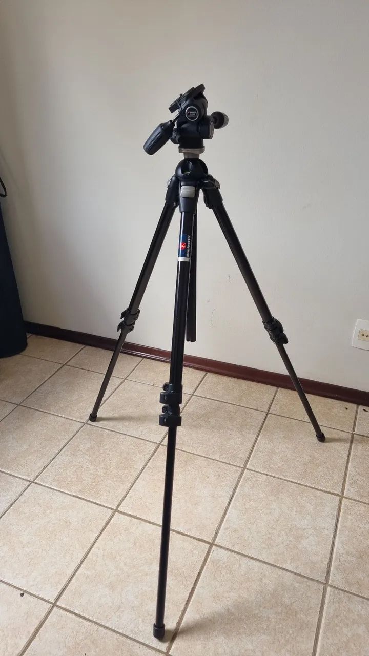 Tripé manfrotto 055pro - Foto 2