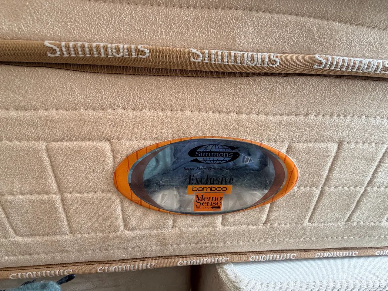 Vendo colchão usado Simmons + Box - KING Size - Foto 3
