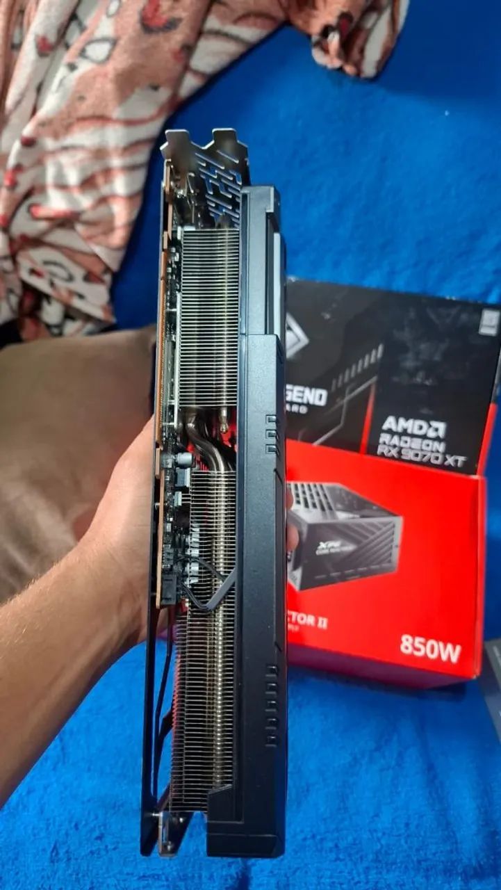 Rx 9070xt ASRock steel legend dark - Foto 3