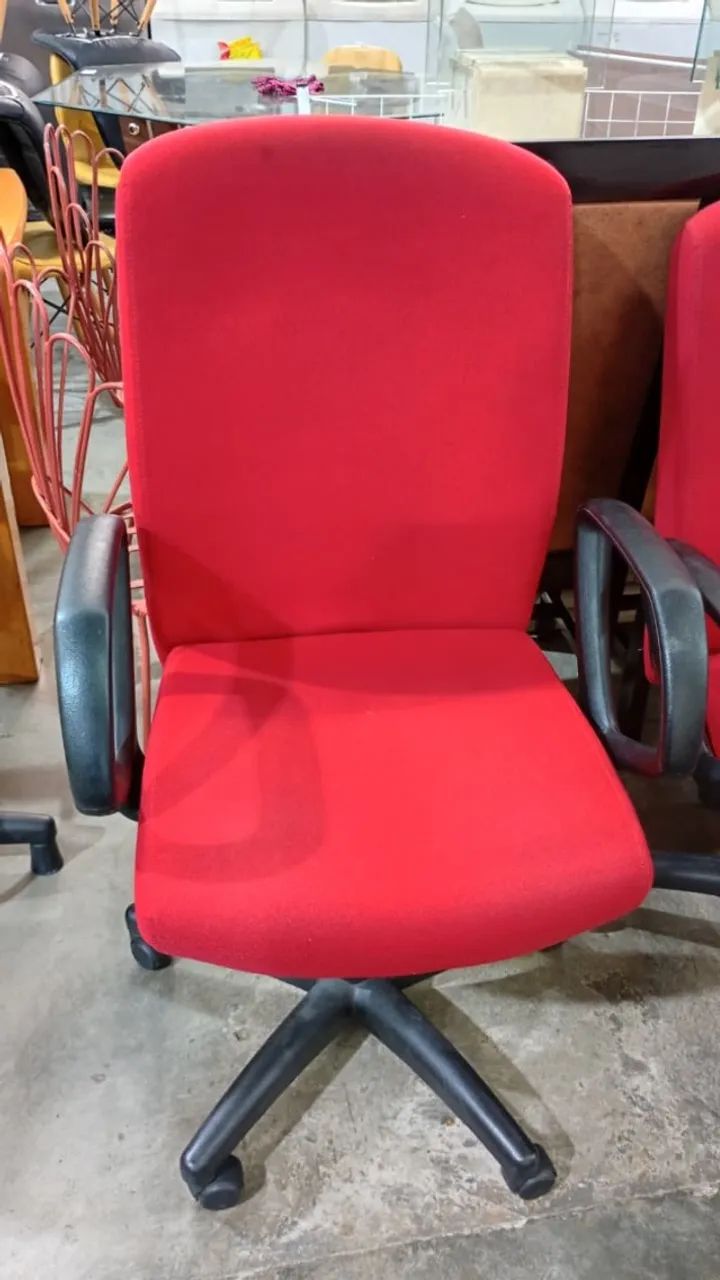 Cadeira de Escritorio C/ Rodinhas