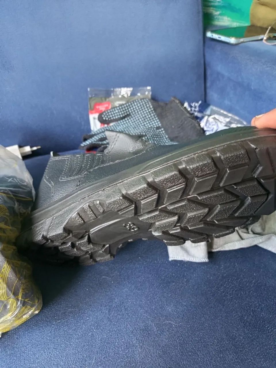 Bota nova com EPIs grátis  - Foto 4