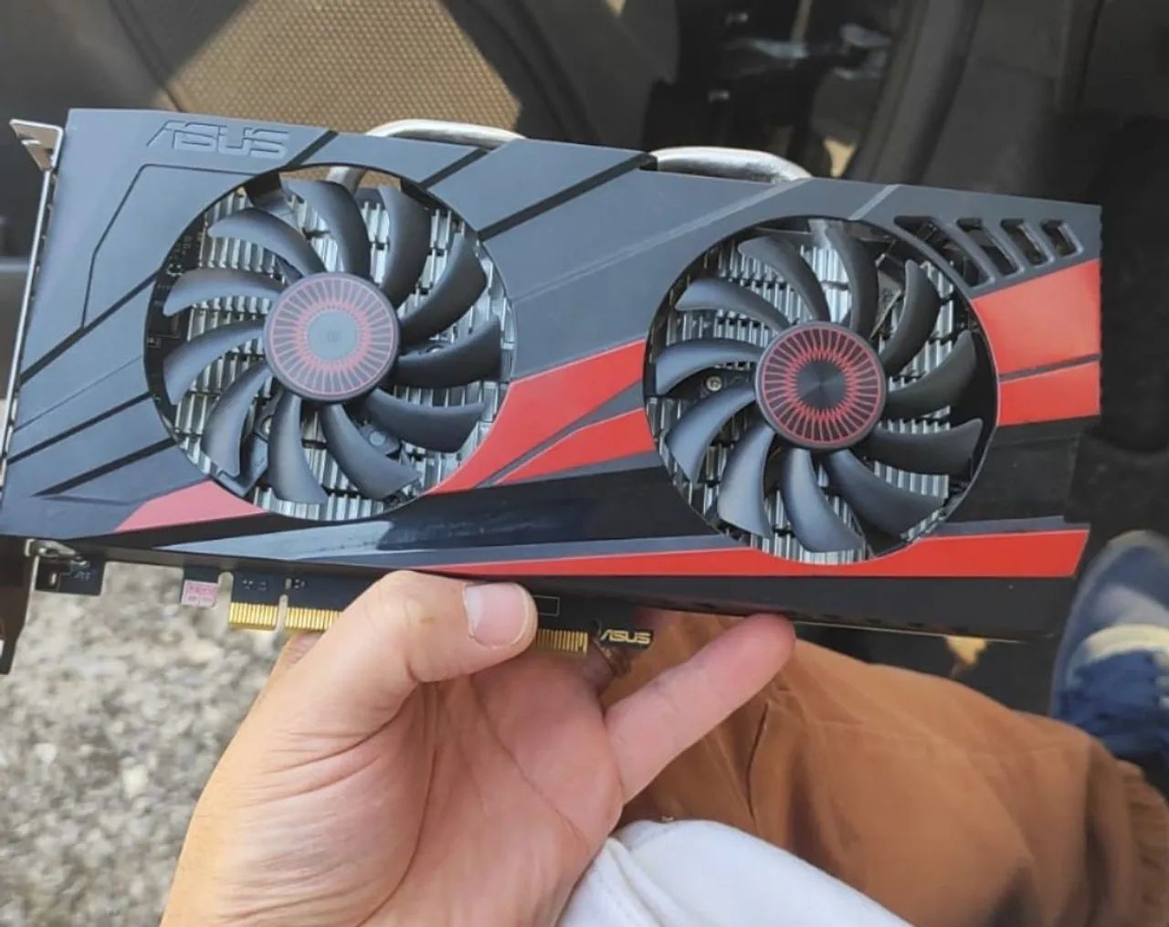 Placa de vídeo GTX 960 4GB ASUS 