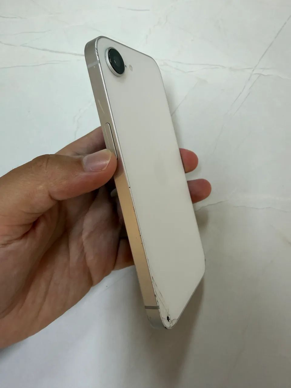 iPhone 16E 128GB Branco Traseira Quebrada - Foto 3