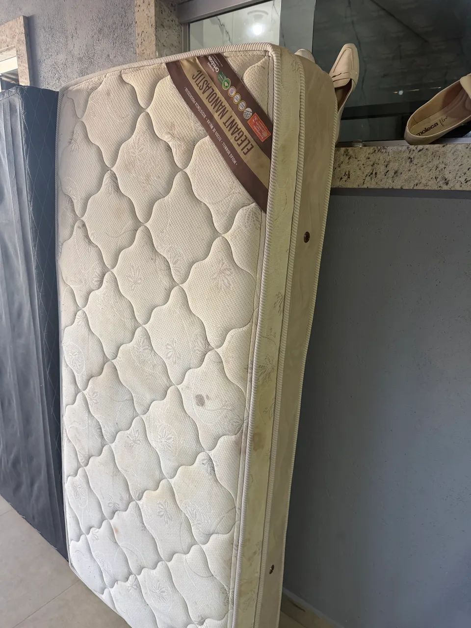 Vendo cama de solteiro Ortobom - Foto 4