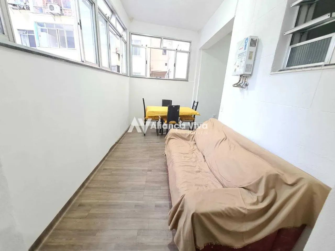 Apartamento a venda com 2 quartos e varanda e dependencia completa - Foto 3