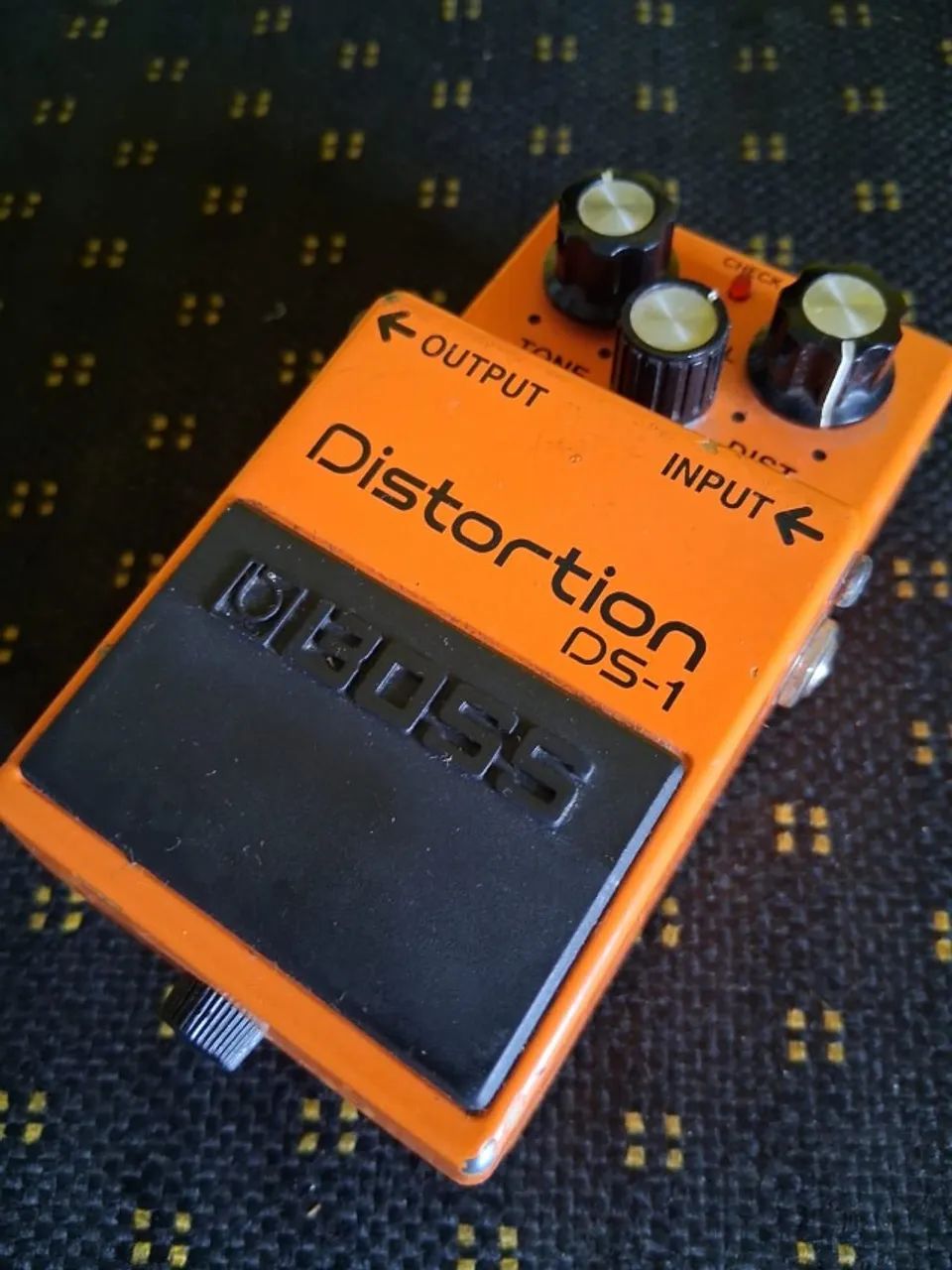Distortion DS-1, O clássico da BOSS