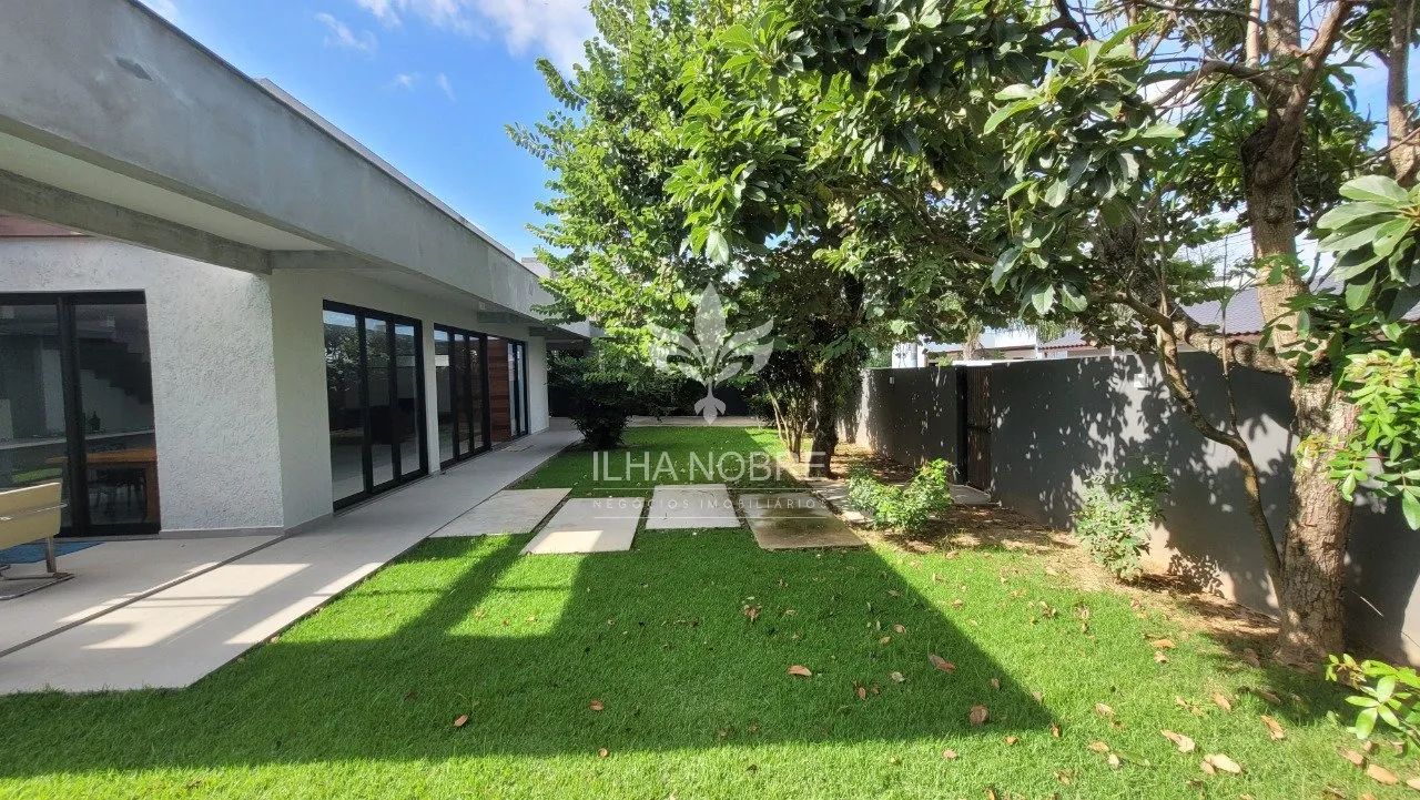 Casa Semi Mobiliada para alugar com 6 Quartos no Campeche Florianópolis com 512 M² por R$  - Foto 3