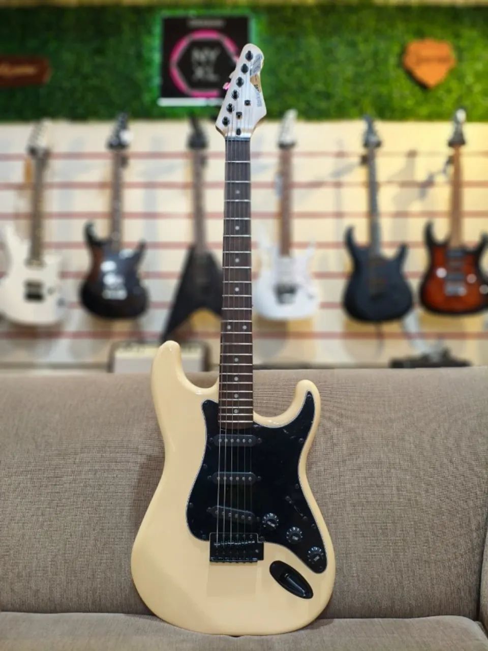 Guitarra Stratocaster Rockwave RW50 (NOVA!) - Foto 5