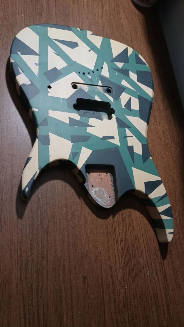 Corpo de guitarra SuperStrato - Foto 2