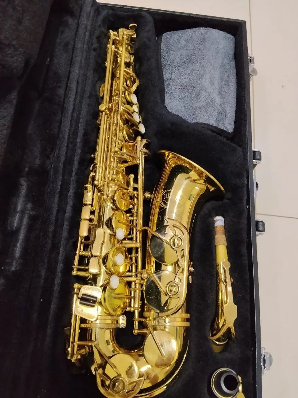 Sax Alto Jupiter JAS 769-767 Original Taiwan + Estojo rígido
