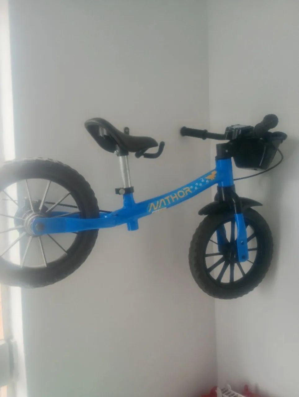 Vendo bicicleta de equilíbrio R$110,00 - Foto 3