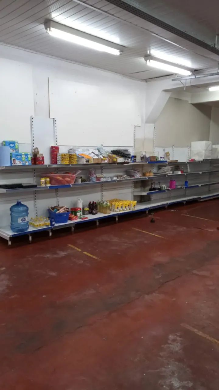 Gôndolas de parede para Mercado, Loja e Farmácia (desapego)