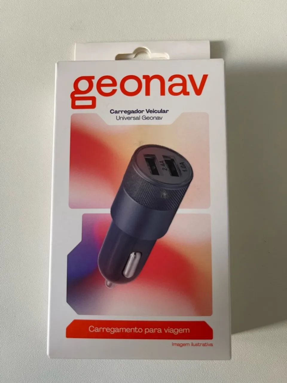 Carregador veicular universal com 2 entradas USB novo  - Foto 2