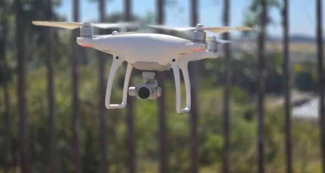 Drone DJI Phantom 4 - Foto 2