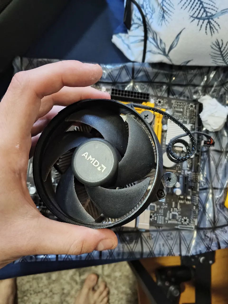 Ryzen 5 5600G + Cooler original da AMD (Wraith Stealth) - Foto 5