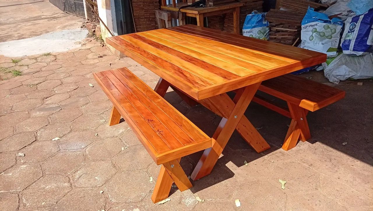 Mesa com bancos de peroba 1,60 mt - Foto 3