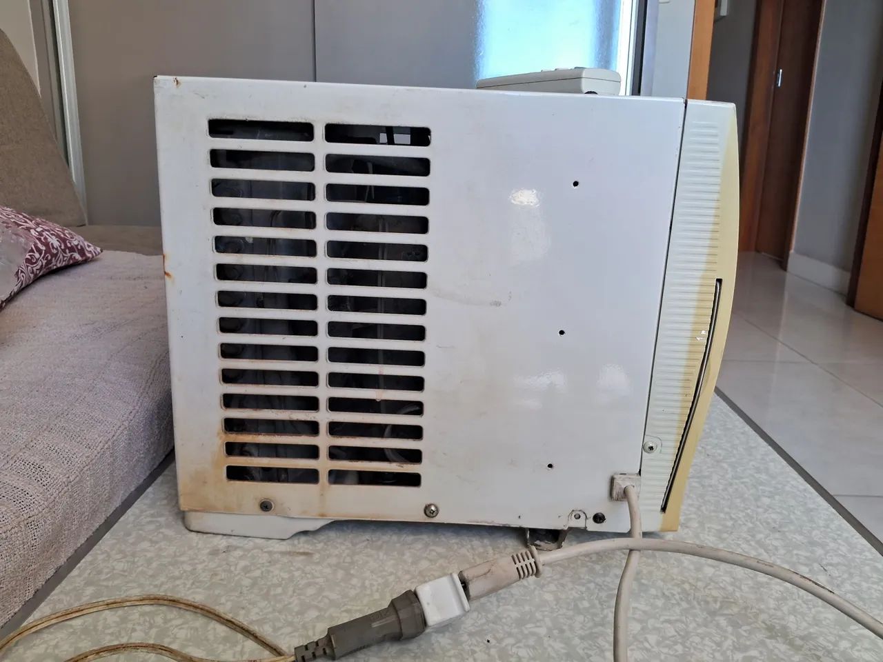 Ar condicionado de janela eletrônico 7000 BTUS - Foto 3