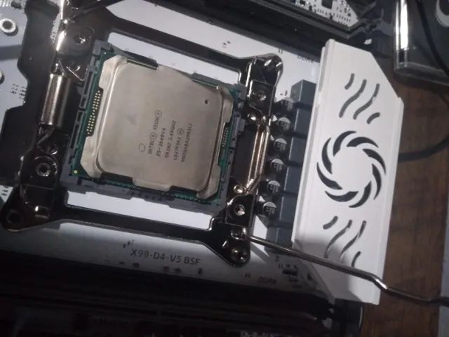 Placa mãe X99 + Xeon E5 2697A V4 16/32 - Foto 2