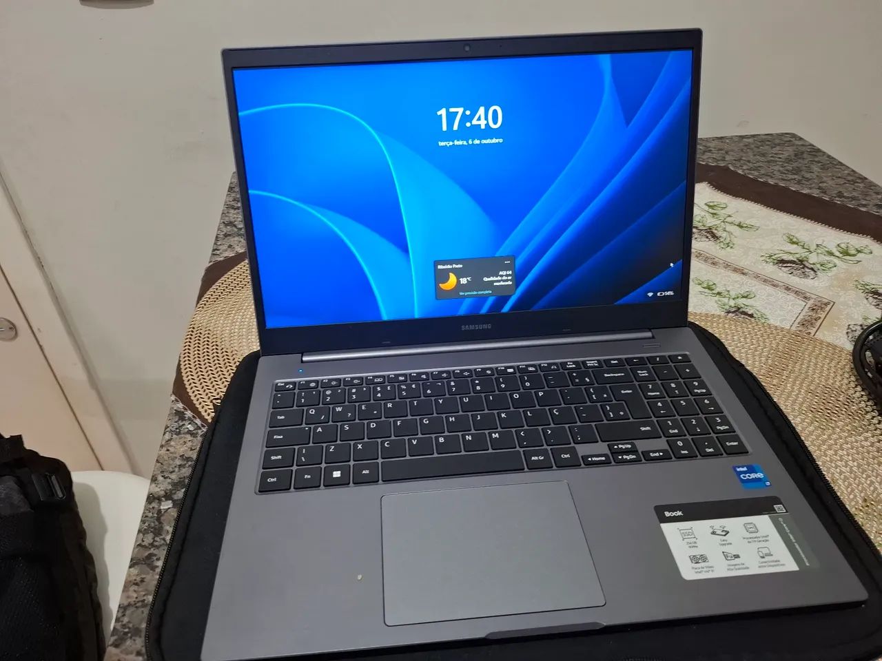 Notebook Samsung Book core i7 excelente estado 
