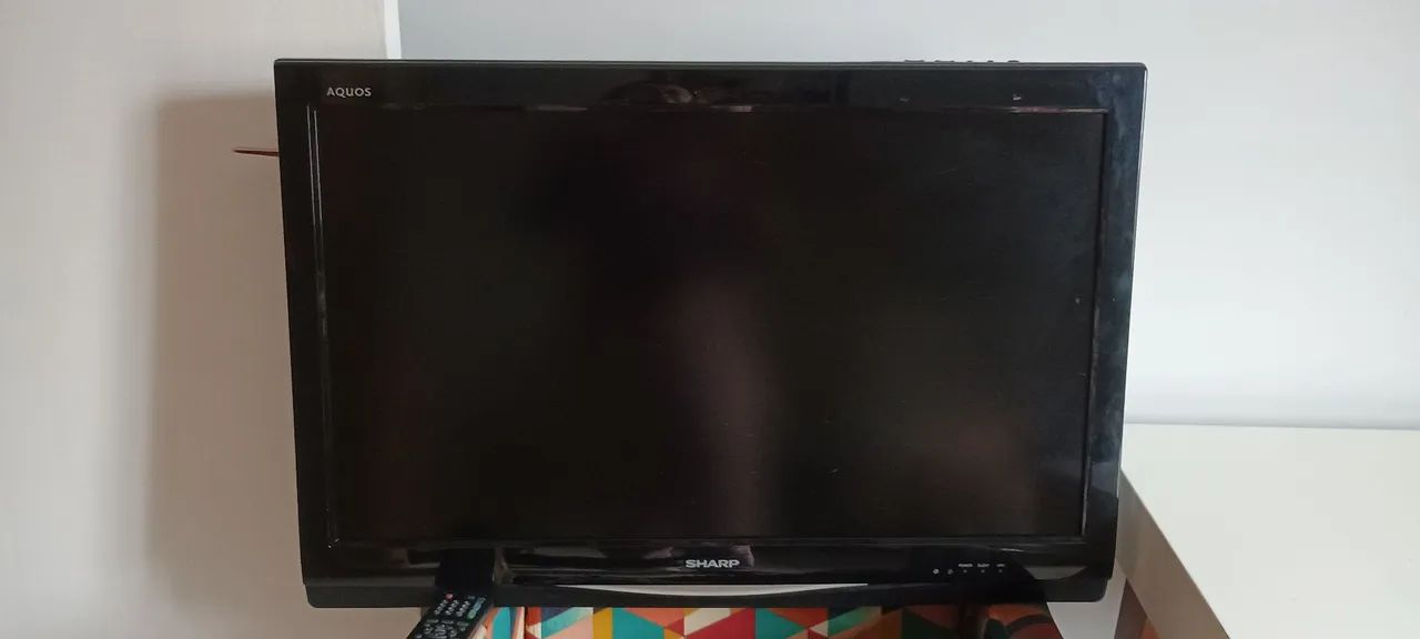 Vendo TV Sharp 32 polegadas 