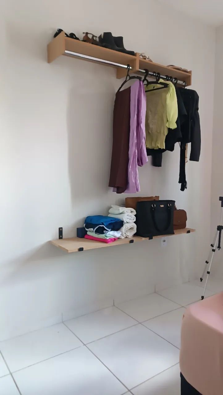 Cama, nicho, cabideiro e móvel  - Foto 2
