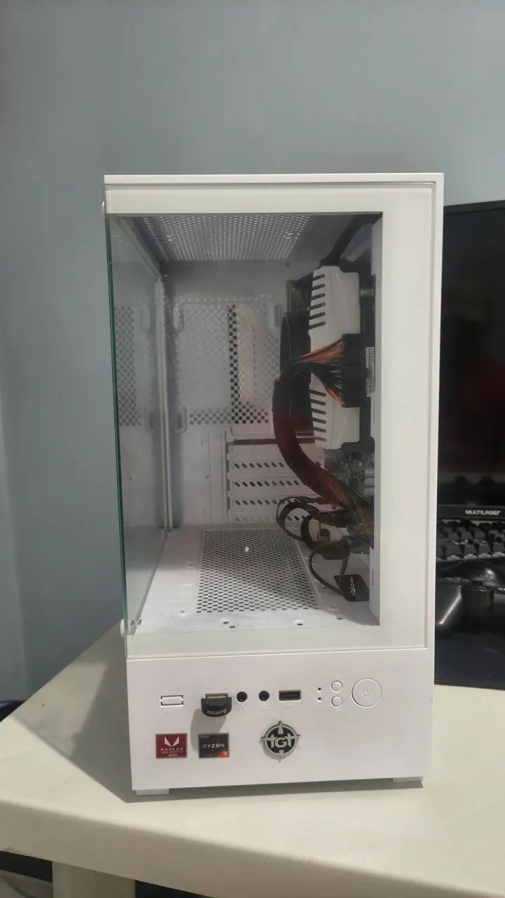 PC gamer Ryzen 3 com GPU Vega e 16GB de ram - Foto 2