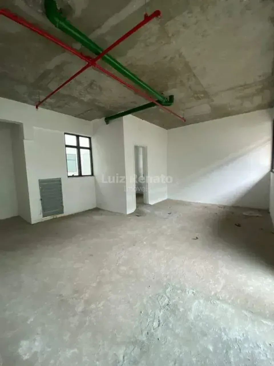 Ampla sala comercial em ponto central da cidade. - Foto 3