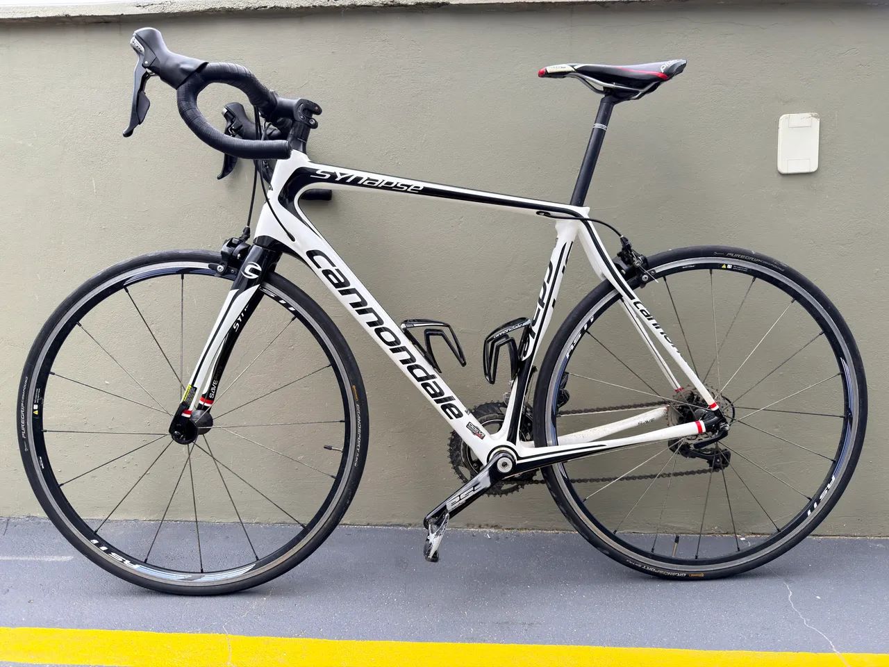 Bike Speed Cannondale Synapse Carbono - Tam 56 - Shimano 105 +