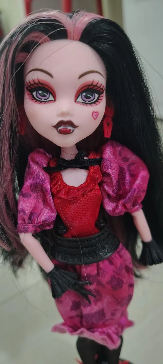 Monster High Howliday Love Edition Draculaura (LER DESCRIÇÃO) - Foto 6