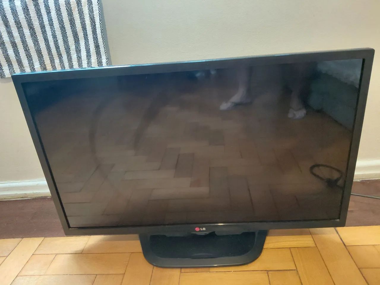 TV 32 Polegadas com defeito (p/peças)