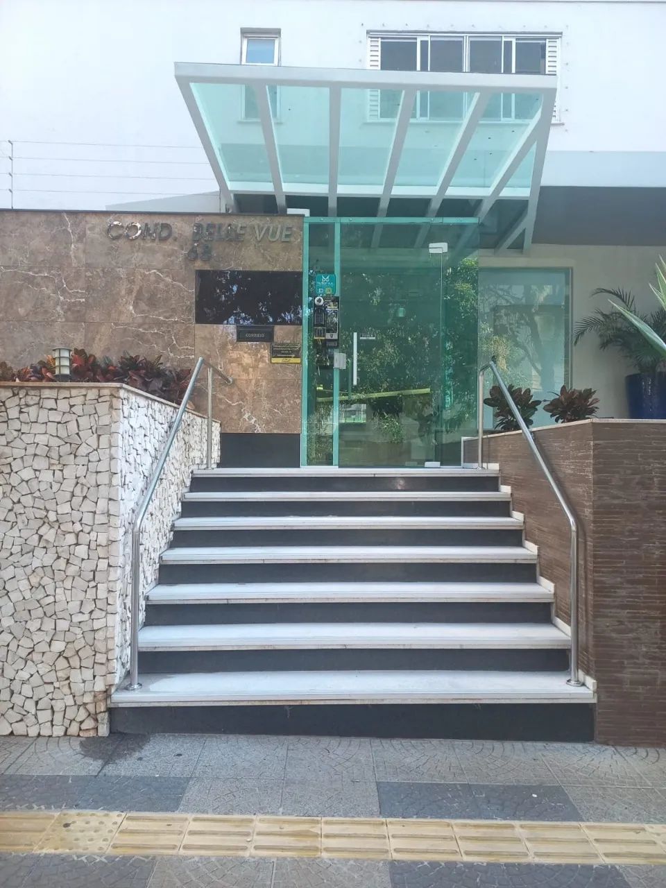 Cobertura para Alugar, Setor Oeste.