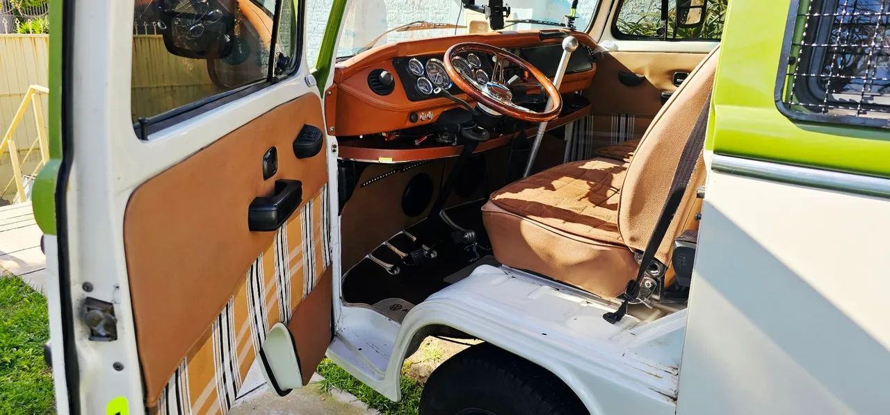 Volkswagen Kombi Standard/ Luxo/ Serie Prata 1995